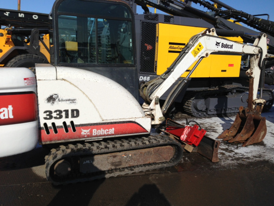 Услуги Мини экскаватора bobcat - узкий и широкий ковш, гидромолот Мини экскаватора bobcat